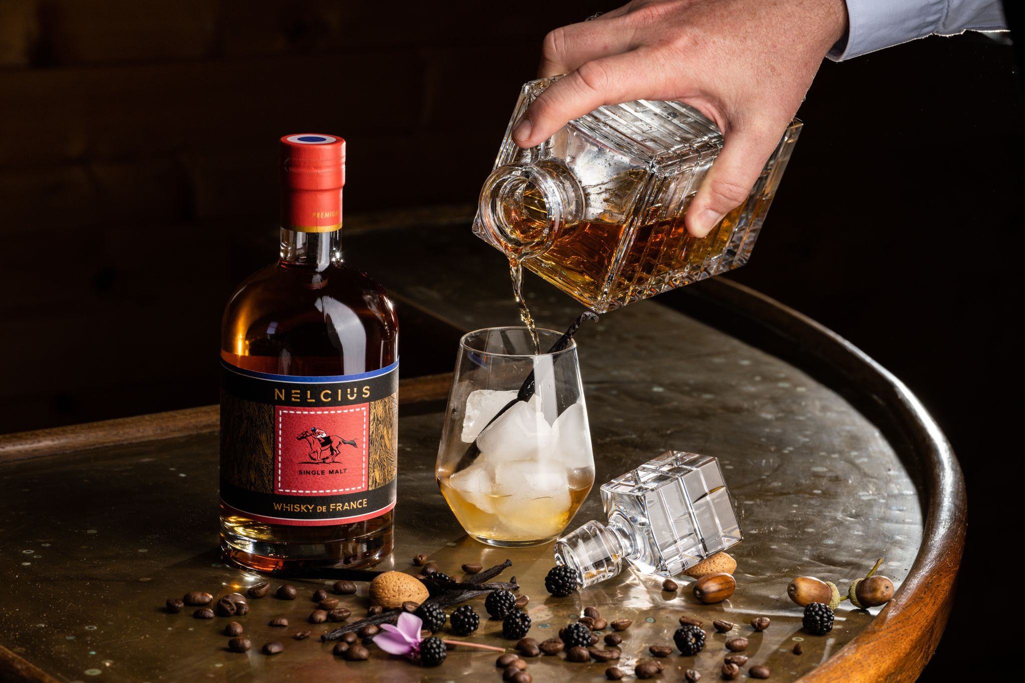 FIDEwine continue son déploiement avec le whisky NELCIUS (photo 3)